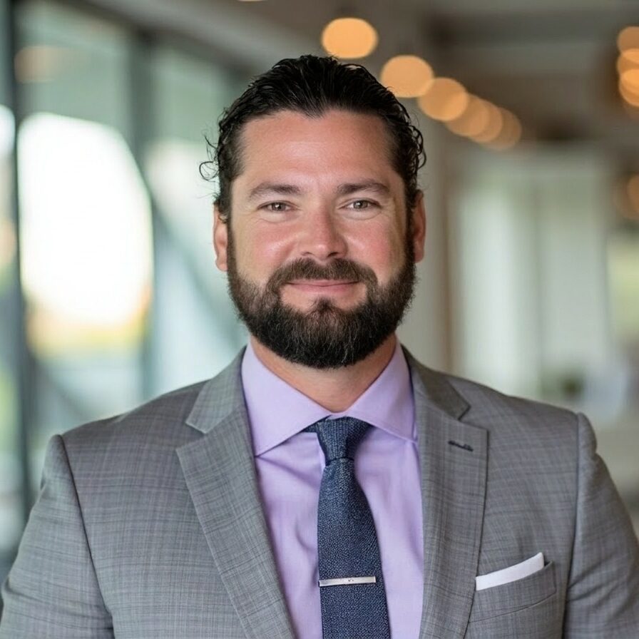 Rene Villanueva Headshot